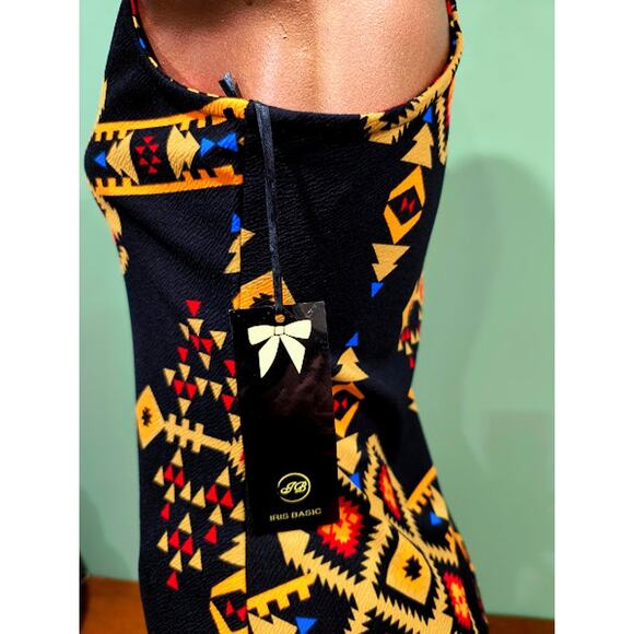 Iris Los Angeles Black Multi Sleeveless Top w/Vivid Aztec Print, Size M NWT - Picture 2 of 4